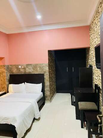 Imagen de la habitación del Hotel Beliana Suites. Foto 12