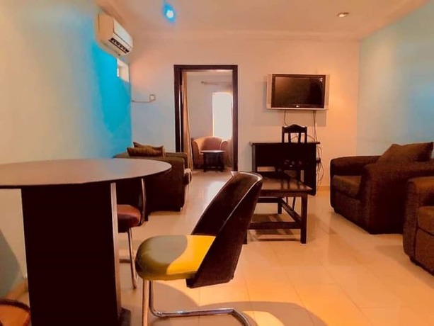 Imagen de la habitación del Hotel Beliana Suites. Foto 14