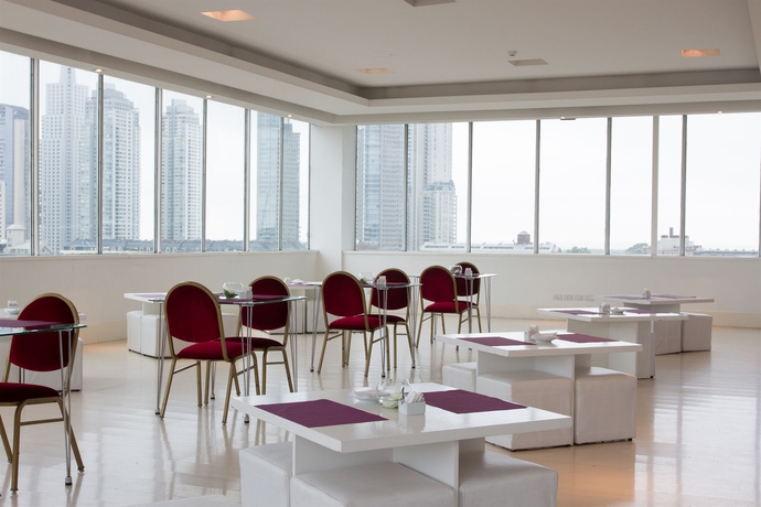 Imagen del bar/restaurante del Hotel Believe Madero. Foto 4