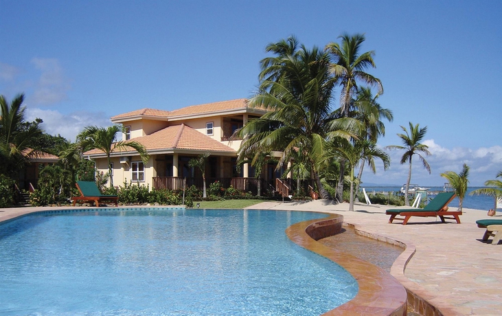 Imagen de la piscina del Hotel Belizean Dreams Resort. Foto 9