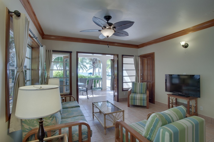 Imagen de los interiores del Hotel Belizean Shores Resort. Foto 10