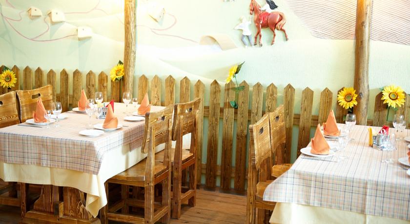 Imagen del bar/restaurante del Hotel Belka, Yuzhno-Sakhalinsk. Foto 2