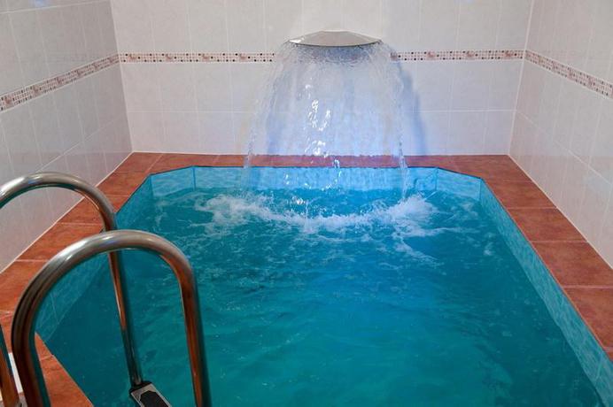 Imagen de la piscina del Hotel Belka, Yuzhno-Sakhalinsk. Foto 8