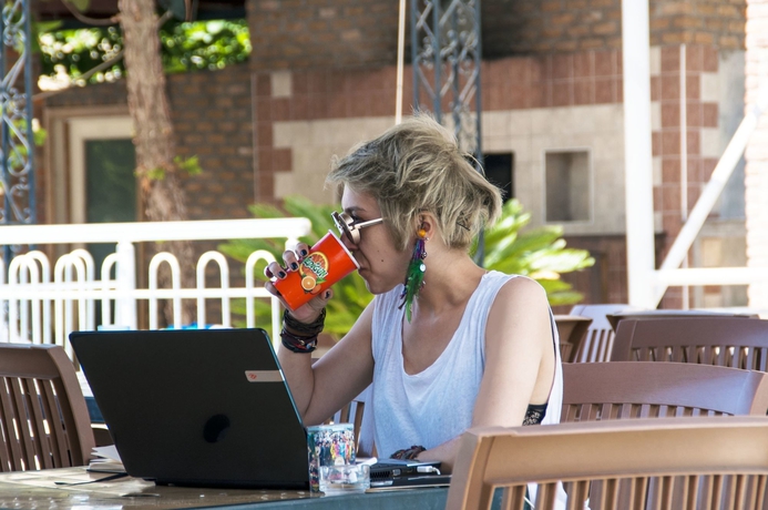 Imagen de los exteriores del Hotel Belkon. Foto 5