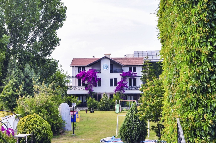 Imagen de los exteriores del Hotel Belkon. Foto 8