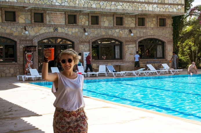 Imagen de los exteriores del Hotel Belkon. Foto 10