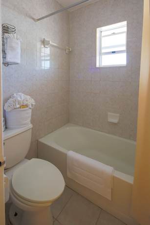 Imagen de la habitación del Hotel Bell Channel Inn. Foto 6