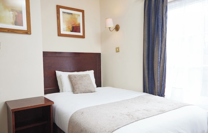 Imagen de la habitación del Hotel Bell Hotel and Inn by Greene King Inns. Foto 6