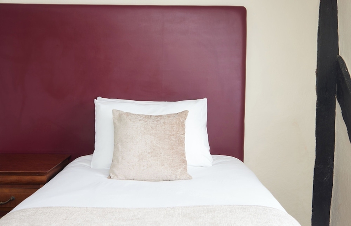 Imagen de la habitación del Hotel Bell Hotel and Inn by Greene King Inns. Foto 8