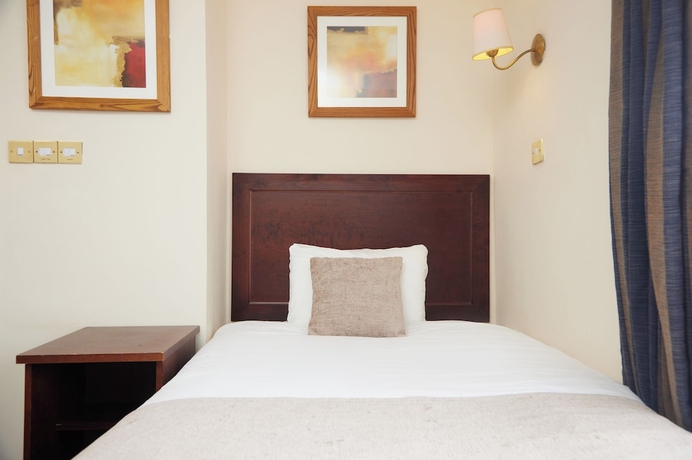 Imagen de la habitación del Hotel Bell Hotel and Inn by Greene King Inns. Foto 9