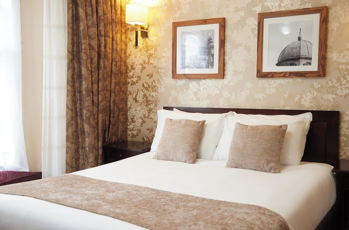 Imagen de la habitación del Hotel Bell Hotel and Inn by Greene King Inns. Foto 15