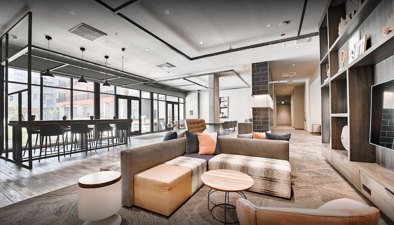 Imagen de los interiores del Hotel Bell Overlake. Foto 12