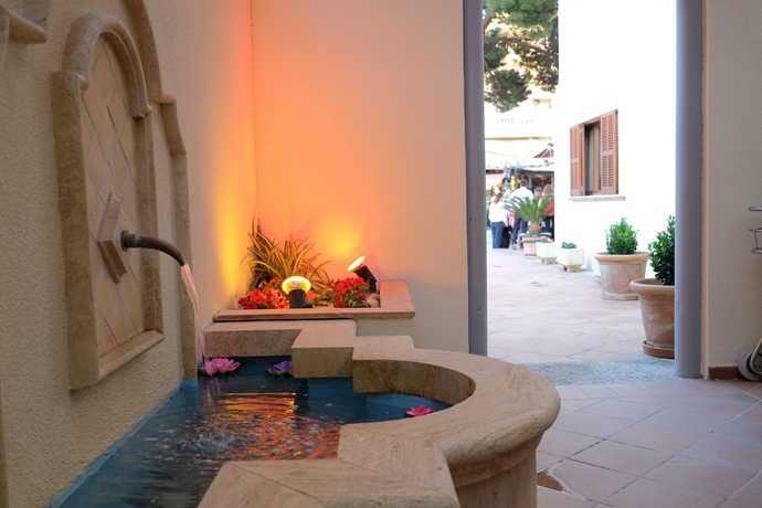 Imagen de los interiores del Hotel Bell Port. Foto 14