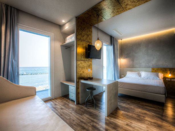 Imagen del bar/restaurante del Hotel Bell Suite. Foto 6