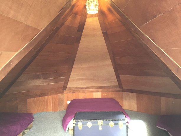 Imagen de la habitación del Hotel Bell Tent Glamping. Foto 11