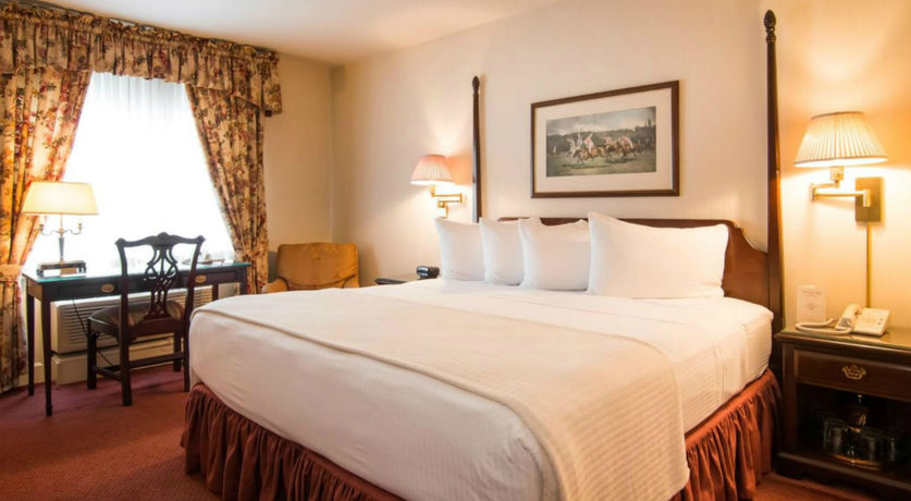 Imagen de la habitación del Hotel Bell Tower. Foto 8