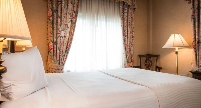 Imagen de la habitación del Hotel Bell Tower. Foto 10