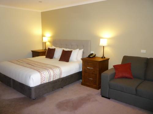 Imagen de la habitación del Hotel Bell Tower Inn. Foto 5