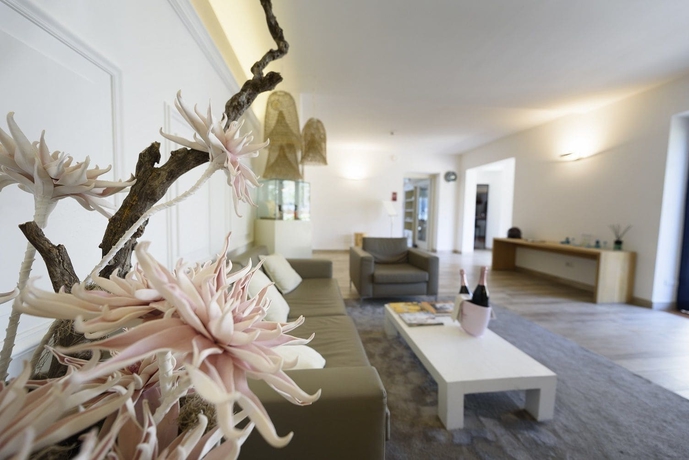 Imagen de los interiores del Hotel Bella And Restaurant. Foto 14