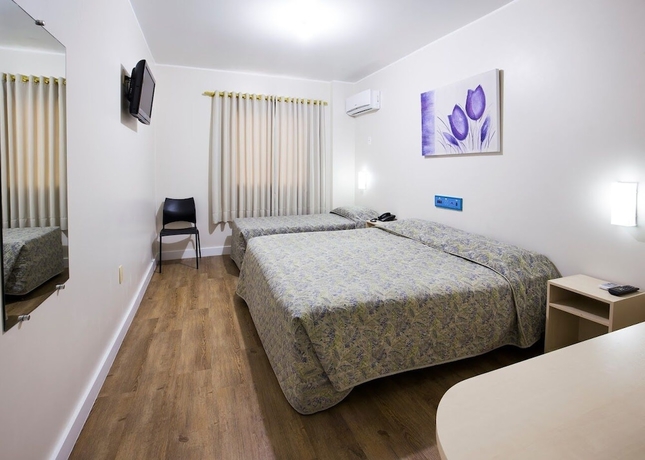 Imagen de la habitación del Hotel Bella Camboriú. Foto 4