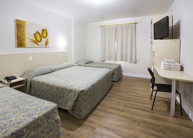 Imagen de la habitación del Hotel Bella Cambori&uacute;. Foto 7