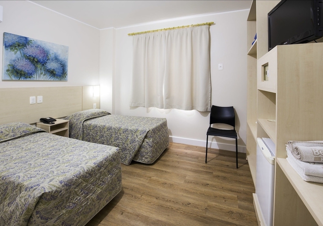 Imagen de la habitación del Hotel Bella Cambori&uacute;. Foto 10