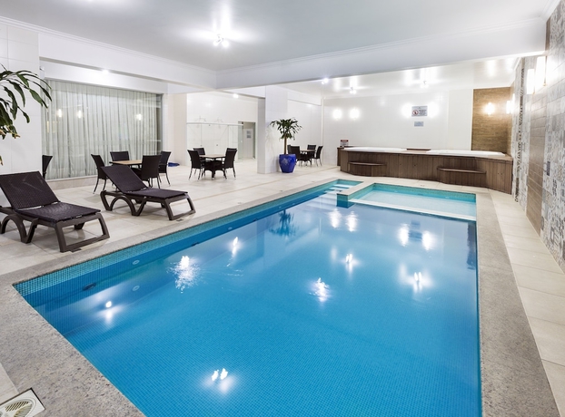 Imagen de la piscina del Hotel Bella Cambori&uacute;. Foto 17