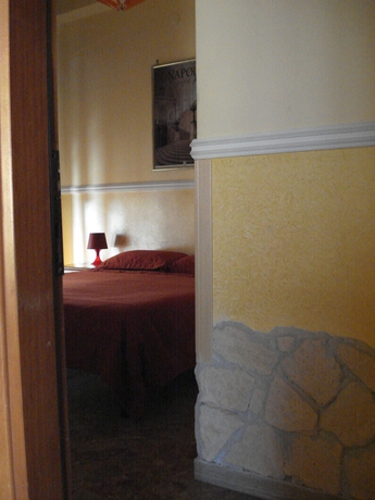 Imagen de la habitación del Hotel Bella Capri. Foto 5