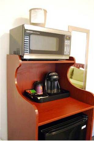 Imagen de la habitación del Hotel Bella Capri Inn. Foto 4