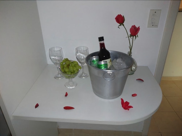 Imagen de la habitación del Hotel Bella Casa Flat Service. Foto 8