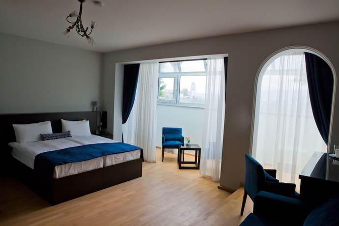 Imagen de la habitación del Hotel Bella Casa, Tbilisi. Foto 8