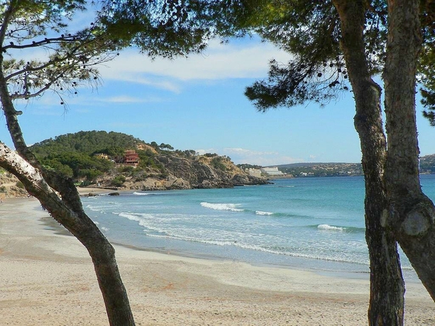 Imagen de los exteriores del Hotel Bella Colina I Vintage Est. 1953. Foto 13