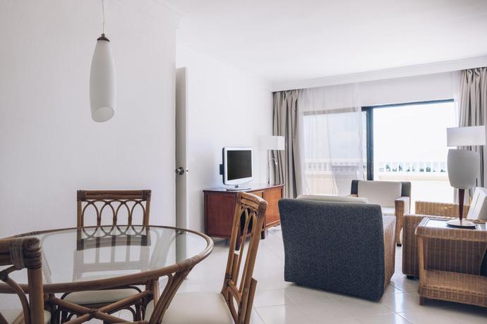 Imagen general del Hotel Bella Costa. Foto 7