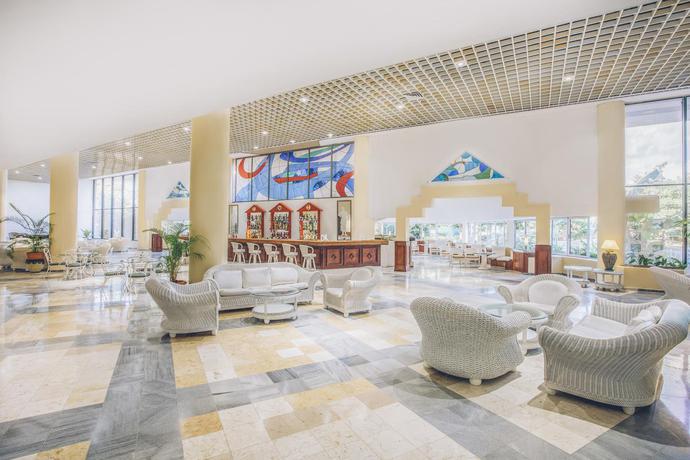 Imagen general del Hotel Bella Costa. Foto 10