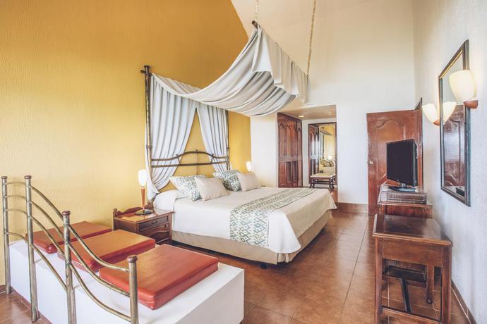 Imagen general del Hotel Bella Costa. Foto 13