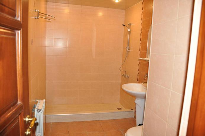 Imagen de la habitación del Hotel Bella, Ereván. Foto 13