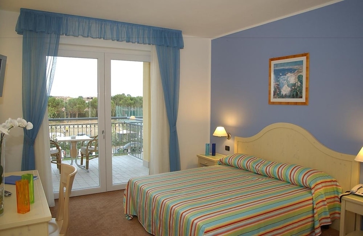 Imagen de la habitación del Hotel Bella Italia, Peschiera del Garda. Foto 9