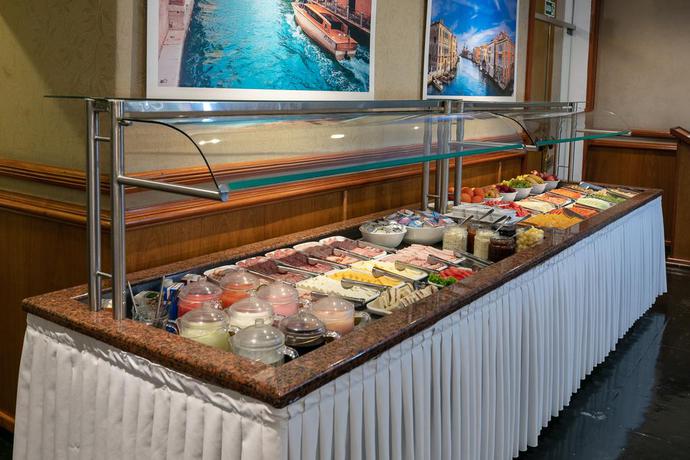 Imagen general del Hotel Bella Italia, Vila Maracan&atilde;. Foto 7