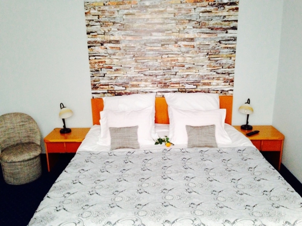 Imagen de la habitación del Hotel Bella, JELENIA G&Oacute;RA. Foto 9