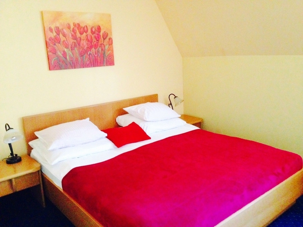 Imagen de la habitación del Hotel Bella, JELENIA G&Oacute;RA. Foto 12