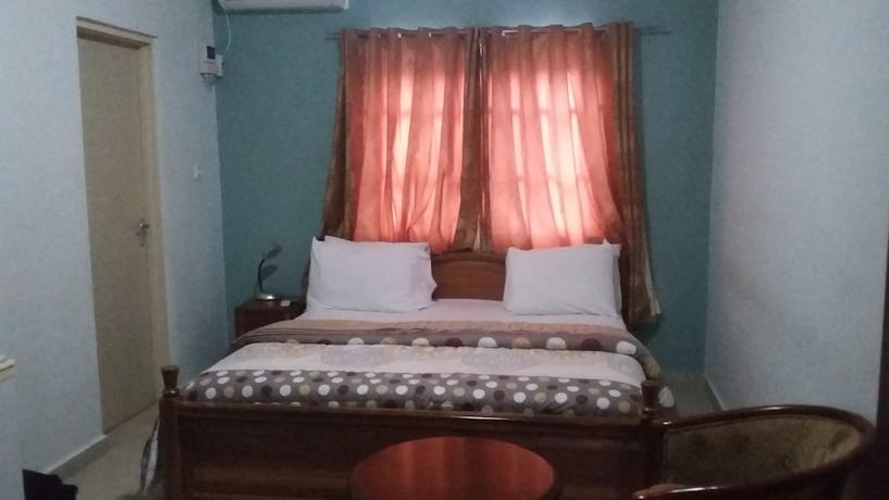 Imagen de la habitación del Hotel Bella Luxury. Foto 2