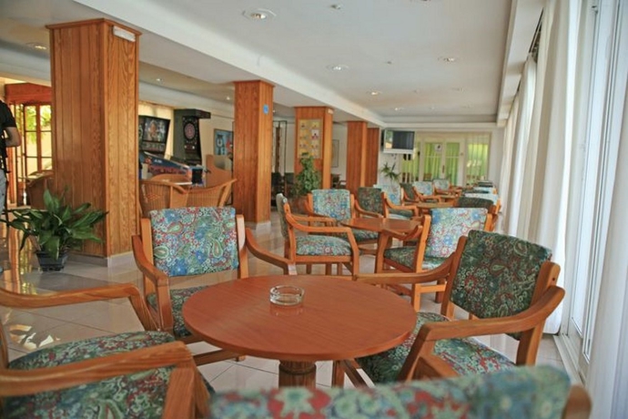 Imagen general del Hotel Bella Mar. Foto 9