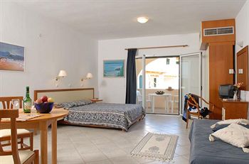 Imagen de la habitación del Hotel Bella Mare. Foto 6