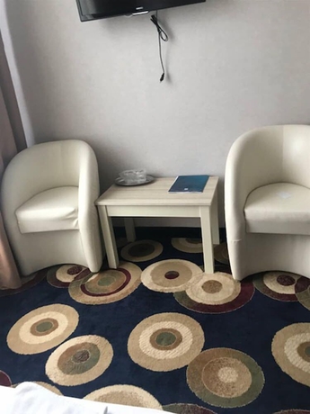 Imagen de la habitación del Hotel Bella Marina. Foto 12