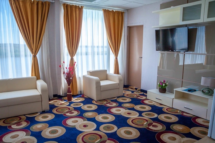 Imagen de la habitación del Hotel Bella Marina. Foto 13