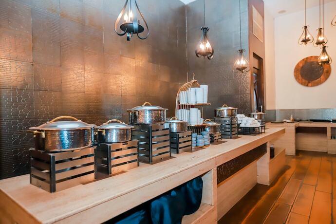 Imagen del bar/restaurante del Hotel Bel-la Mondes Nh-8. Foto 18