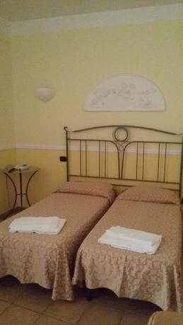 Imagen de la habitación del Hotel Bella Napoli, Agrigento. Foto 3