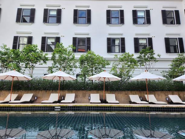 Imagen de la piscina del Hotel Bella Nara Chiang Mai. Foto 19