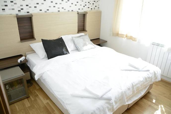 Imagen de la habitación del Hotel Bella Nella. Foto 6