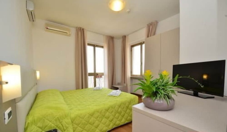 Imagen de la habitación del Hotel Bella Peschiera. Foto 9